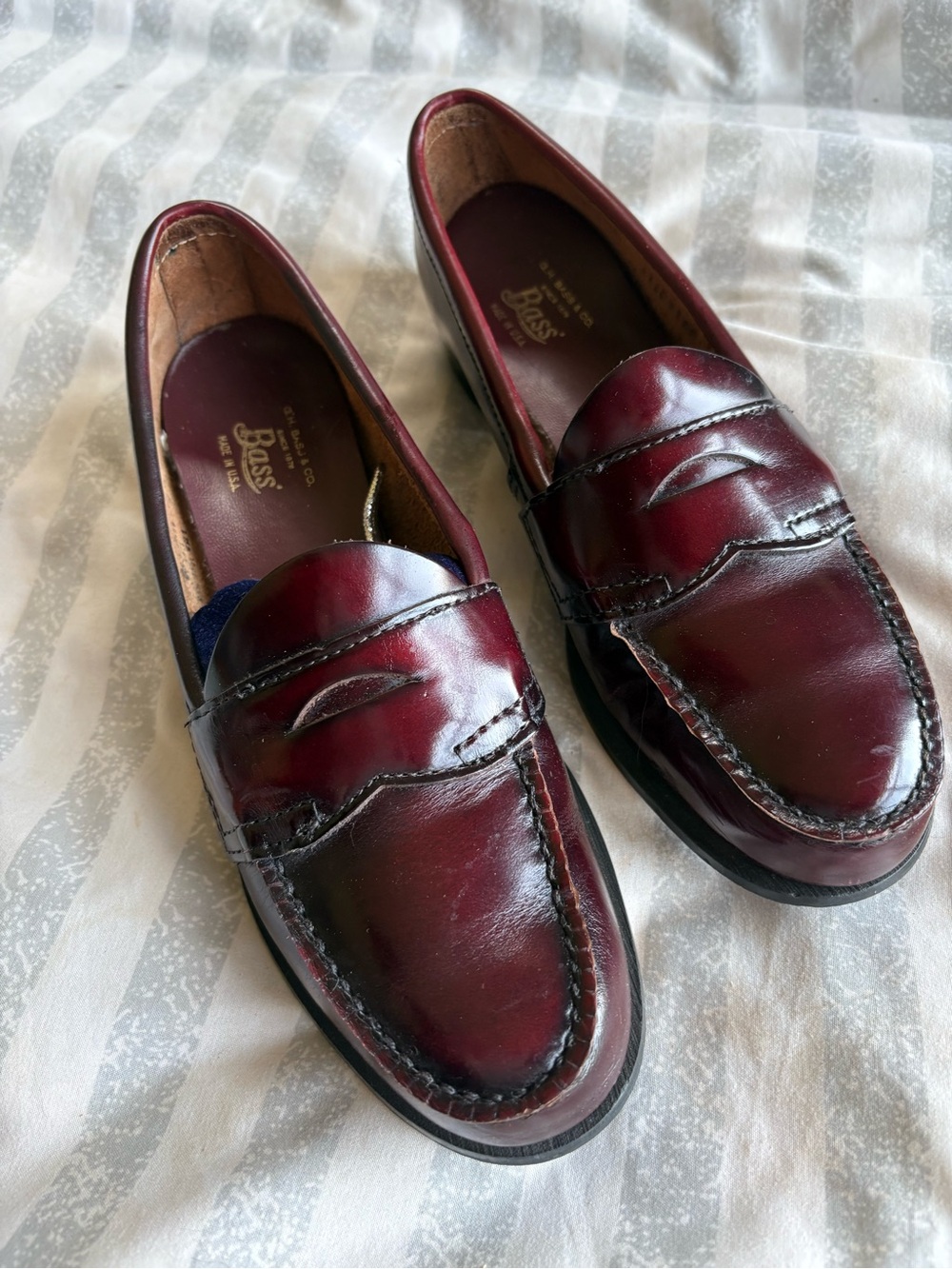 Bass & Co. Women’s Burgundy Leather Penny Loafers Size 7N Classic Dress Shoes - Picture 2 of 10